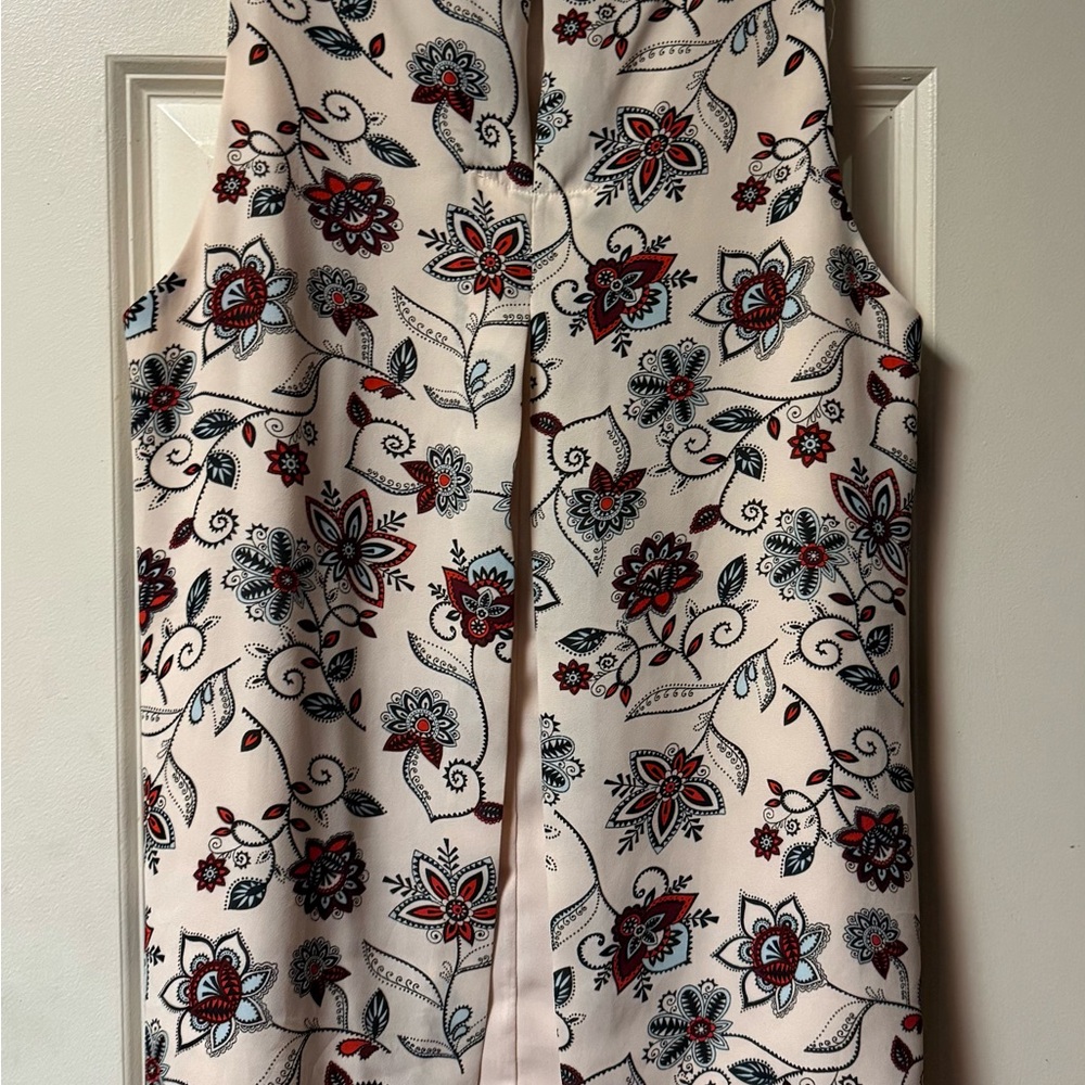 Premise Studio ~ Women’s ~ Top ~ Medium ~ Blouse ~ Sleeveless - Picture 4 of 16